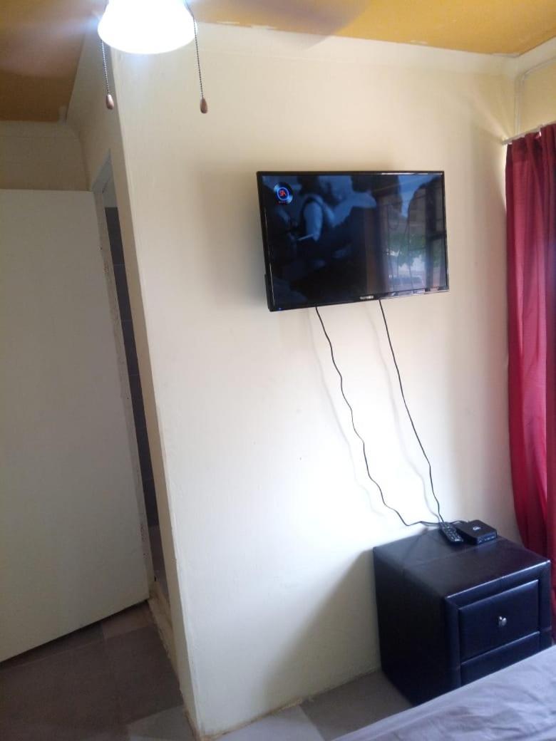 Kempton Park Lodge Birch Acres Kempton Park Ngoại thất bức ảnh